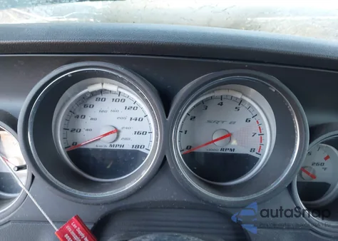 2009 Dodge Challenger Srt8 z USA, uszkodzony, nr VIN 2B3LJ74W59H588280